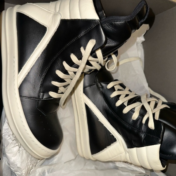 Rick Owen’s Geo Basket Sneakers - Picture 5 of 8